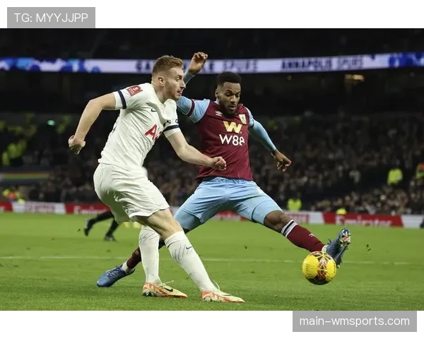 密集赛程下足总杯阵容轮换对球队状态延续性的双刃剑效应